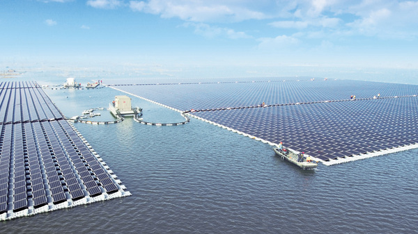 Китай построил крупнейшую в мире плавучую солнечную электростанцию, расположенную в Аньхой
